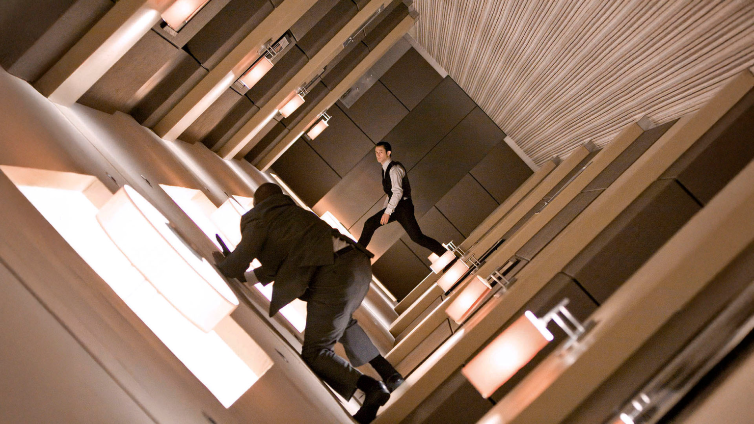 EXCLUSIVE. SUNDAY CALENDAR COVER STORY FOR APRIL 4, 2010. DO NOT USE PRIOR TO PUBLICATION. JOSEPH GORDON LEVITT as Arthur in Warner Bros. Pictures’ and Legendary Pictures’ sci-fi action movie “Inception,” a Warner Bros. Pictures release.